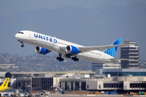 dead-body-found-in-wheel-well-of-united-airlines-plane-that-landed-in-hawaii