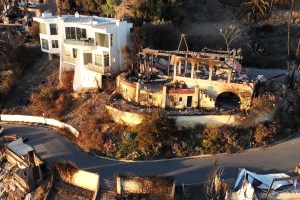 some-la-homeowners-were-lucky-to-survive-wildfires-others-had-smartly-designed-homes