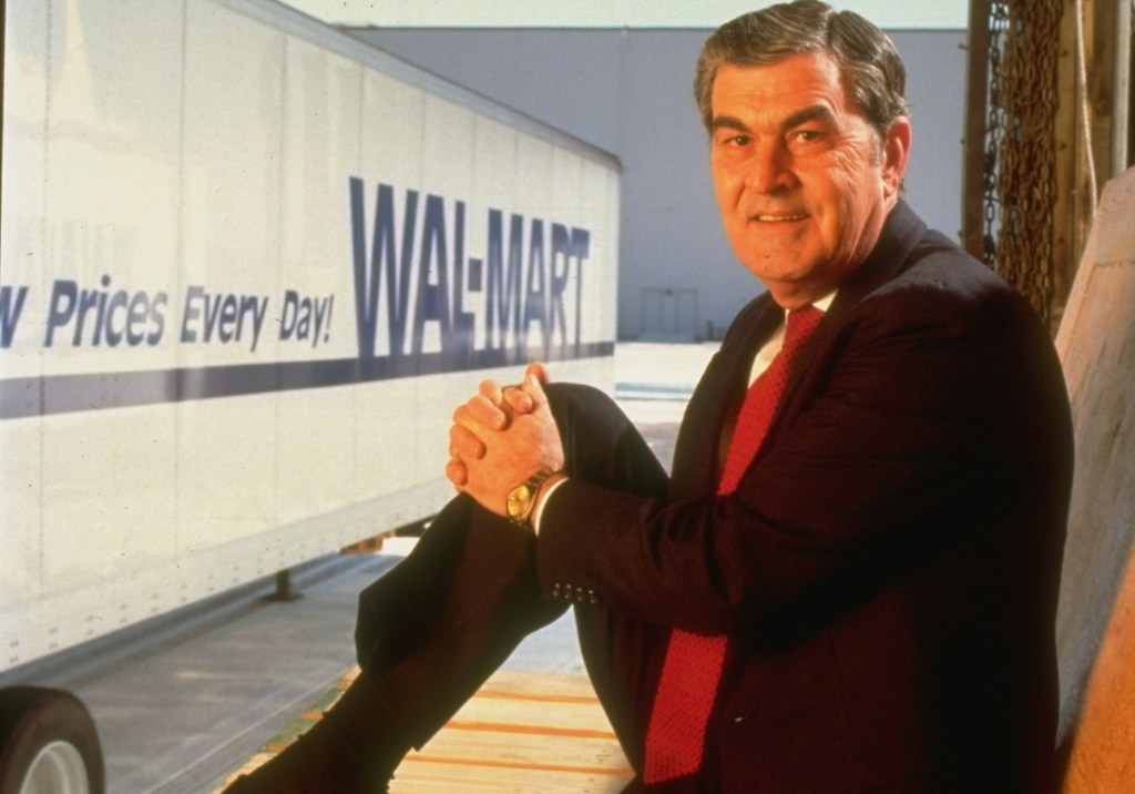 Time to Get a Job at Walmart. Some Managers Now Make Over $600K.